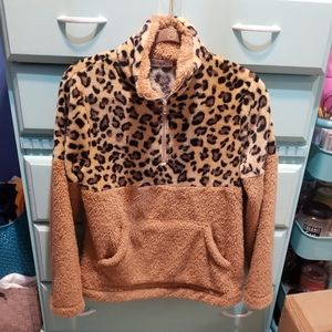 Pullover cheetah plush